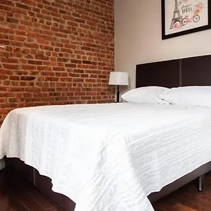 Private Bedroom In City Hostel New York