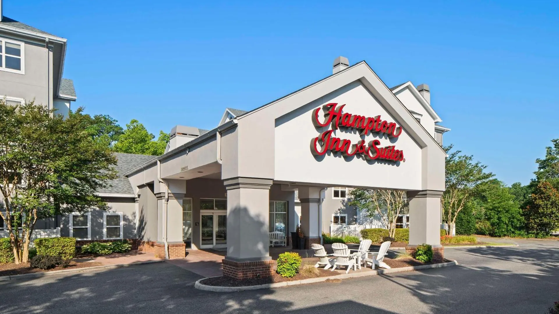 Hampton Inn & Suites Newport News-Airport - Oyster Point Area 3*,