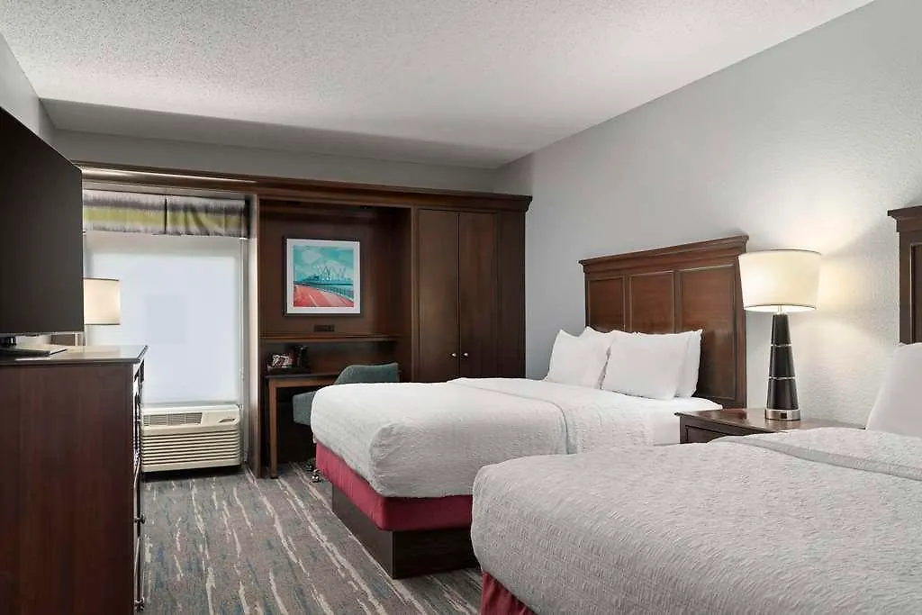 *** Hotel Hampton Inn & Suites Newport News-Airport - Oyster Point Area USA
